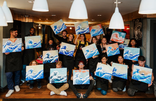Atelier peinture pour débutants Happy Paint dans des bars pour partager apéro créatif entre amis