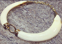 pulsera colmillo hembra jabali con oro amarillo 18 kilates