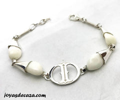 pulsera letras varias perla de venado con plata