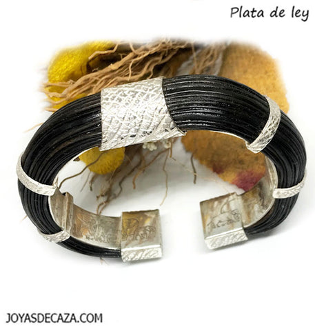 pulsera plana ancha media caña pelo bufalo con plata foto2