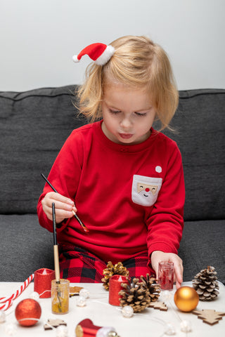 DIY pinecone ornament for kids to make for christmas tree