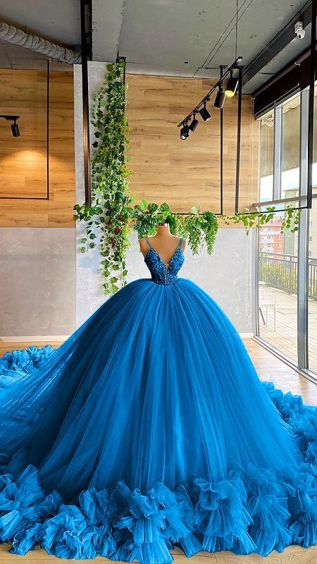 Royal Blue Gown for JS Prom, TOC, Debut, Women's Fashion, Dresses & Sets,  Evening dresses & gowns on Carousell