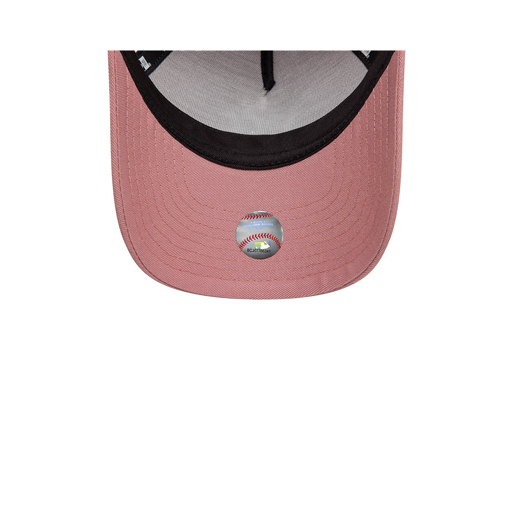 GORRA NEW ERA CAP NEW YORK YANKEES MLB LEAGUE ESSENTIALS 9FORTY AF TRUCKER SNAPBACK ROSA PARA NIñA O NIñO en STOCK