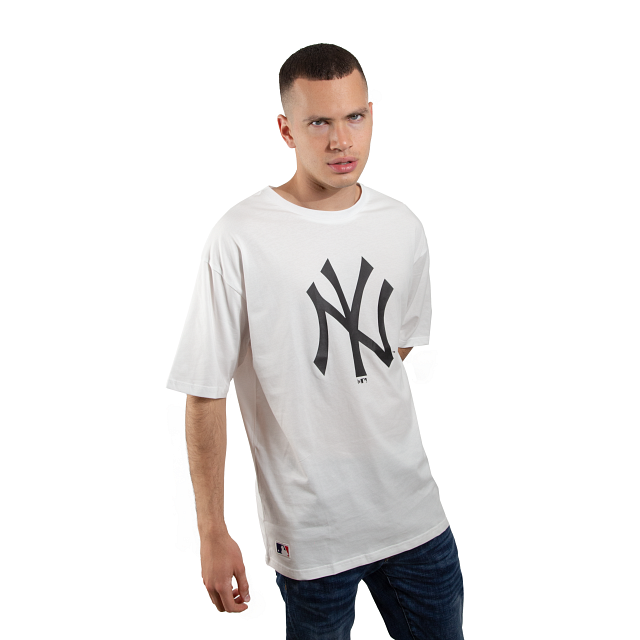 League Essential New York Yankees Shorts D01_233