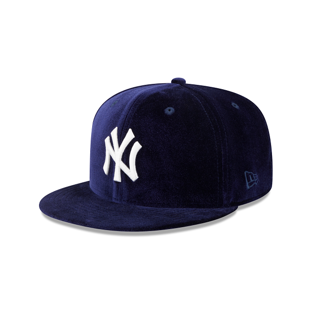 Shop New Era New York Yankees Throwback Pinstripe Tee 60334743