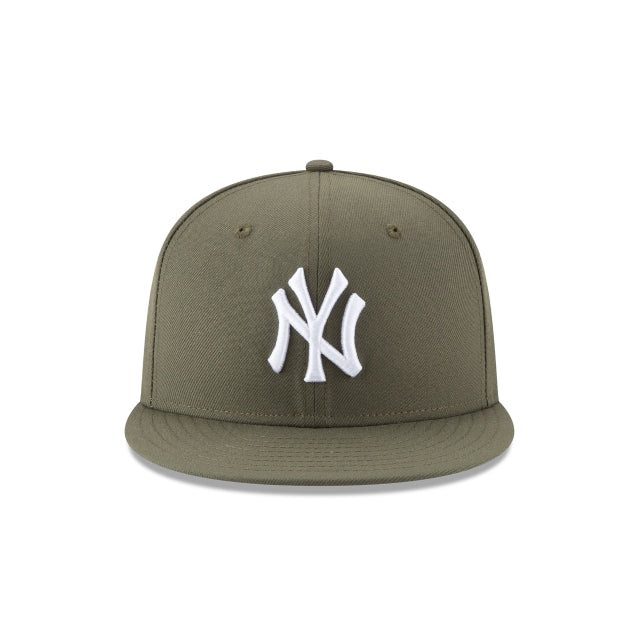 Gorra plana verde oscuro ajustada 59FIFTY League Essential de New York  Yankees MLB de New Era