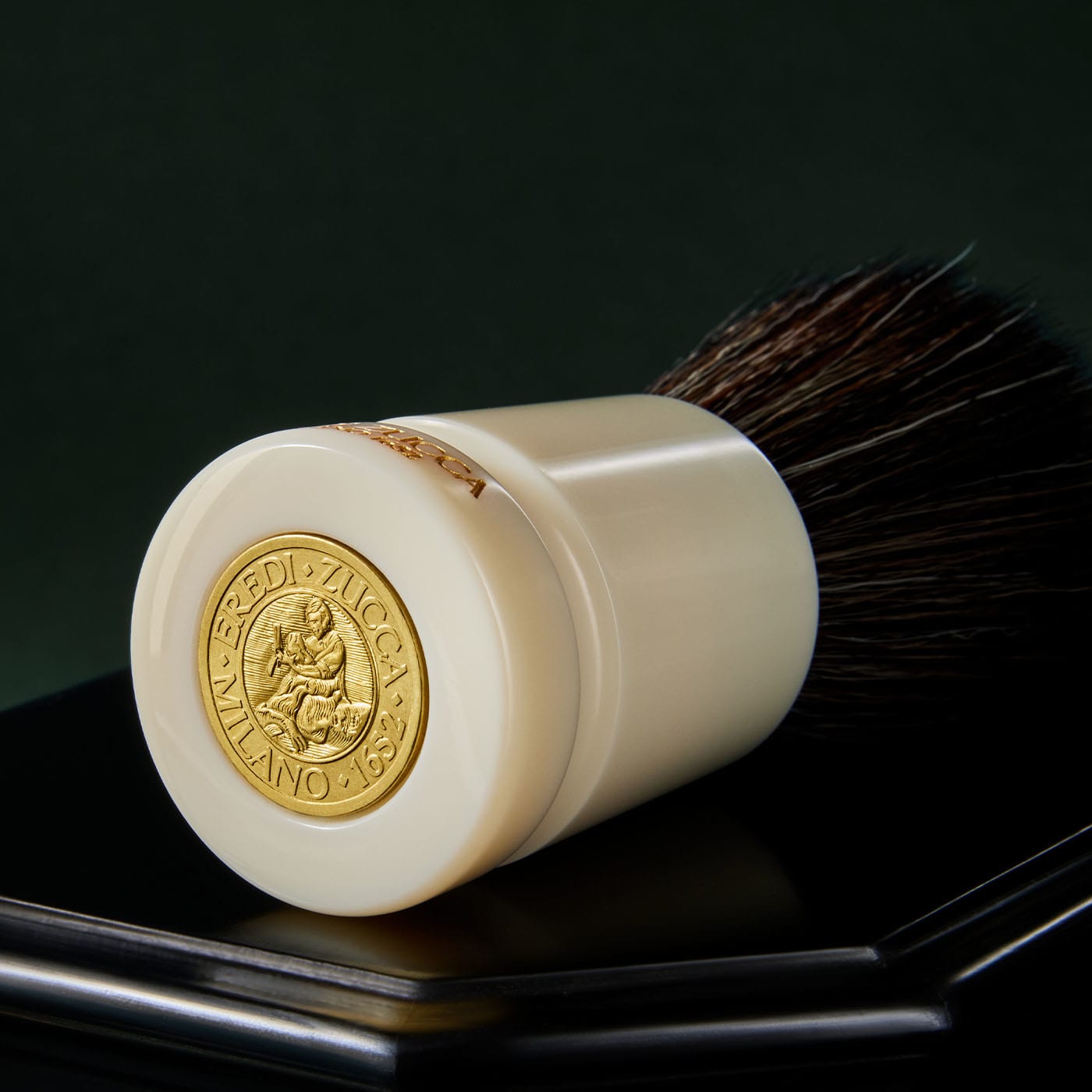 Ivory Resin Synthetic Shaving Brush - Alternative view 1