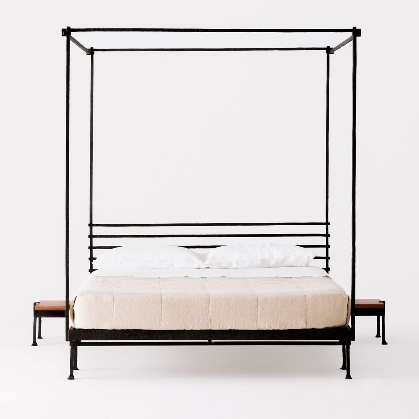 Trespolo Doppelbett mit Baldachin aus schwarzem Eisen von Martinelli Venezia - Alternative Ansicht 2