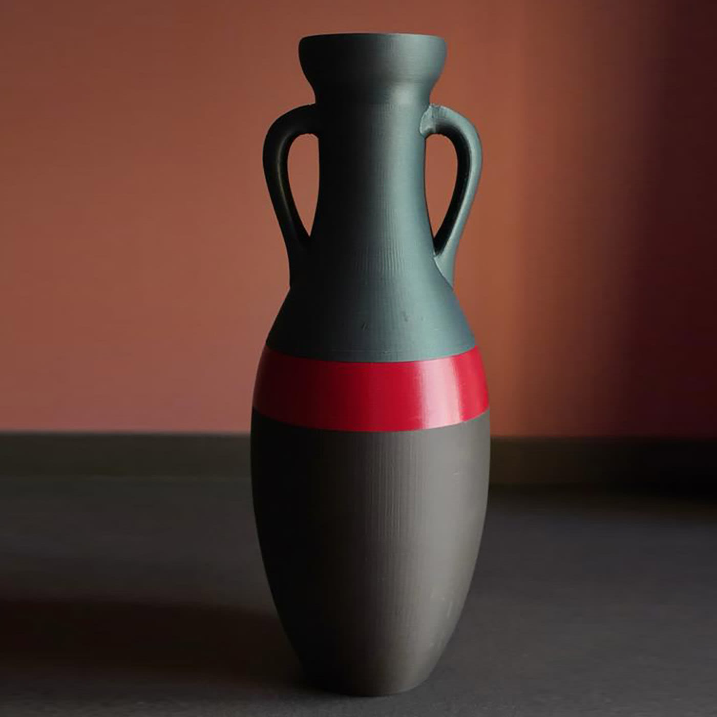 Giulio Cesare XL Black And Red Amphora - Alternative view 1