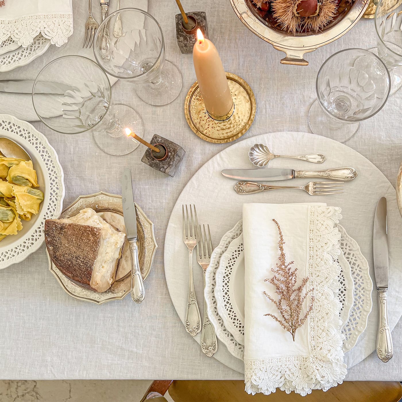 Set of 4 White Napkins with Sicilian Lace - Alternative view 4