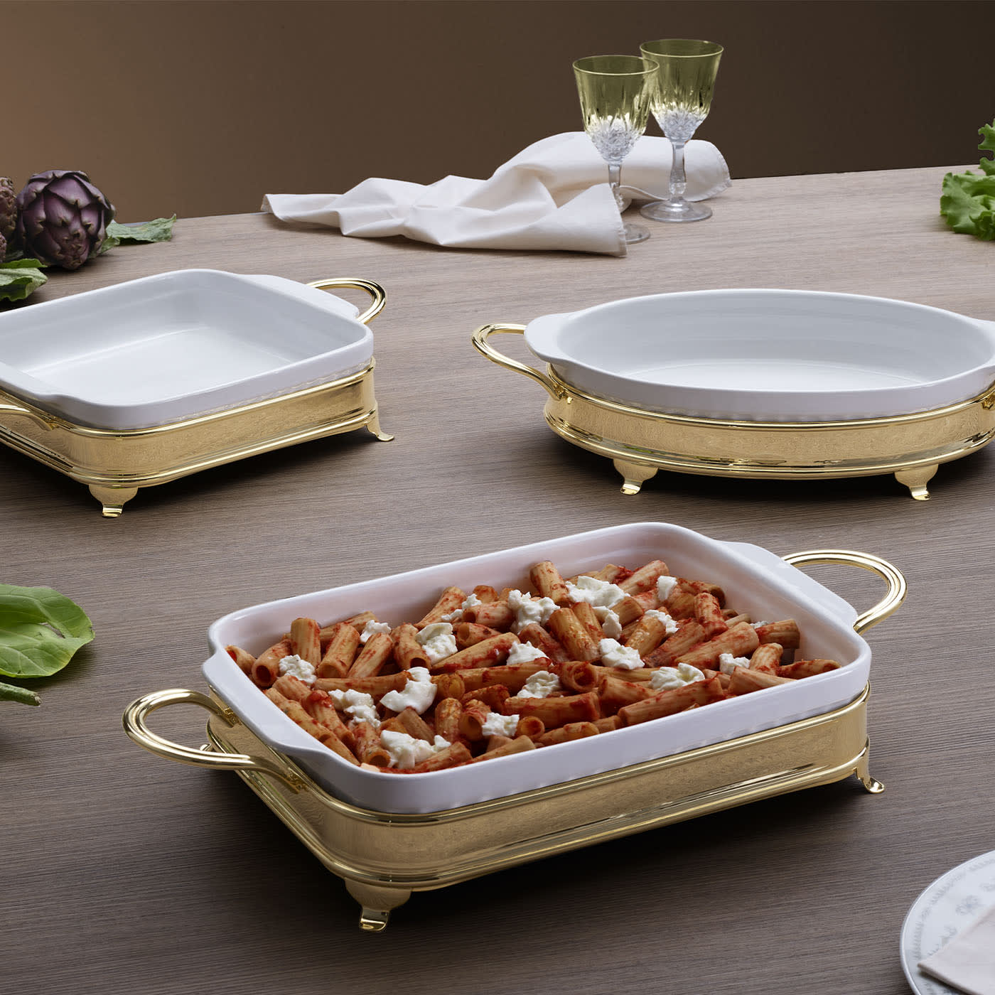 Ovale Backform mit goldenem Zwei-Griff-Halter - Alternative Ansicht 1