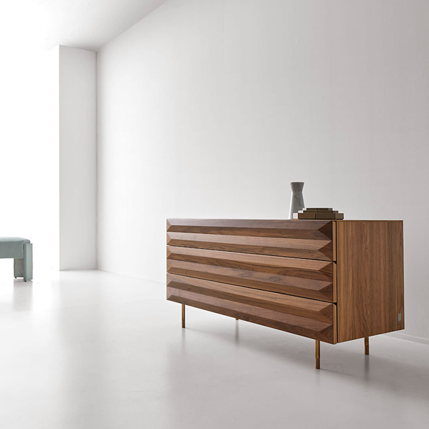 York Chest of Drawers - Alternative view 1