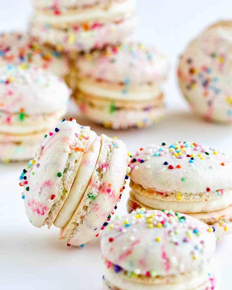 confetti macaroons