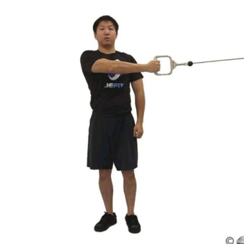 man doing single arm crossbody with resistance band