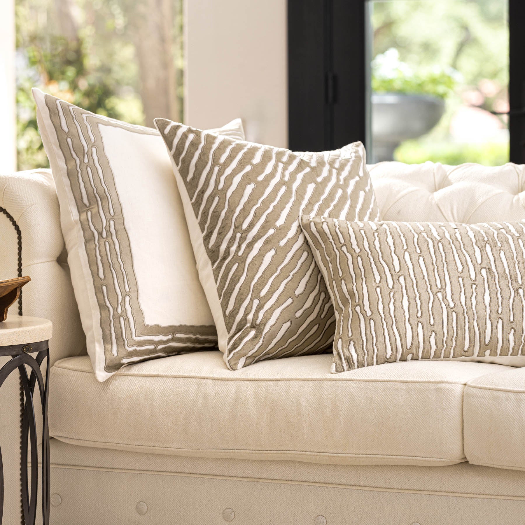 Throw Pillows & Decorative Pillows