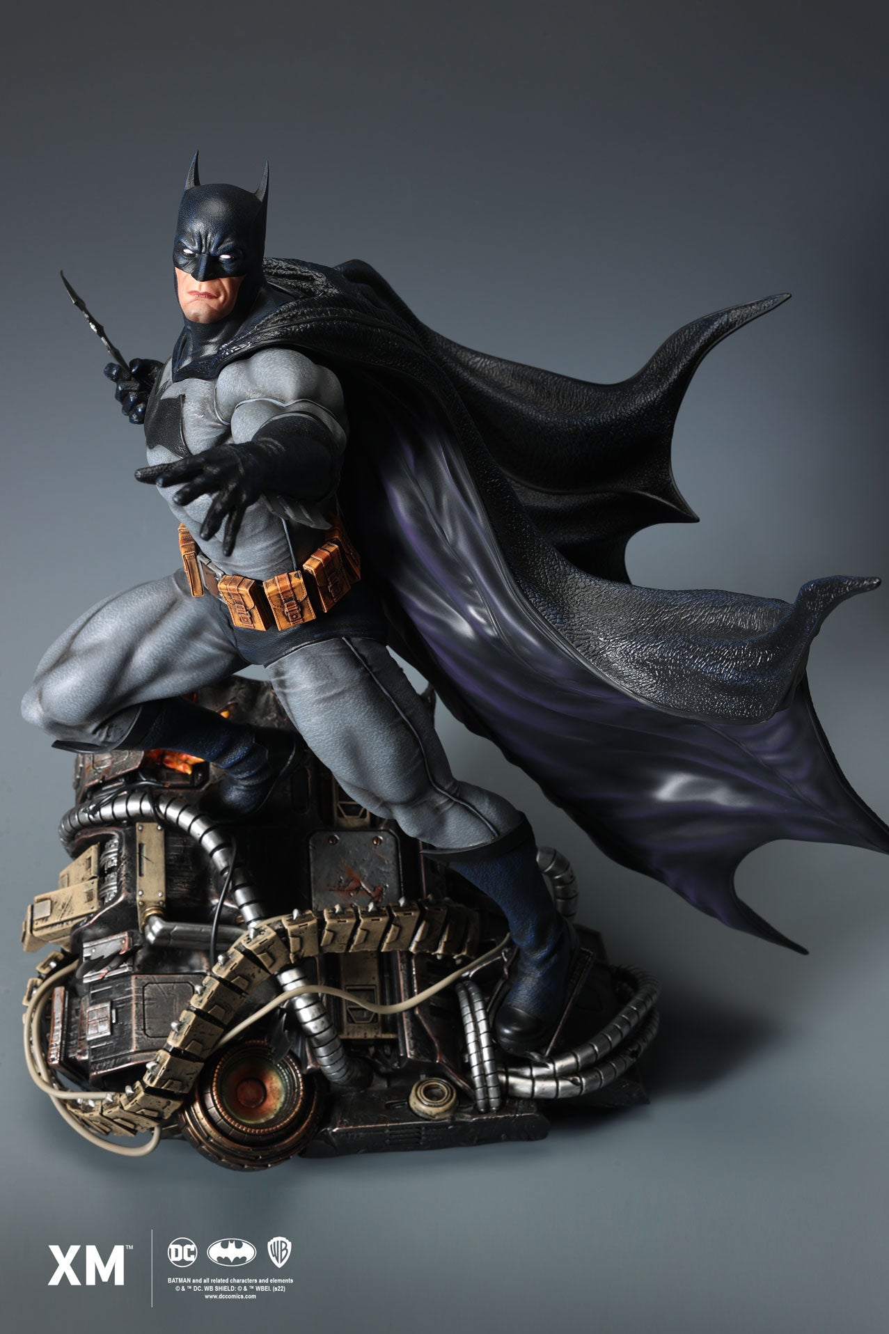 PRE-ORDER] XM Studios Batman - Classic 1/6 Scale – Toysdachi