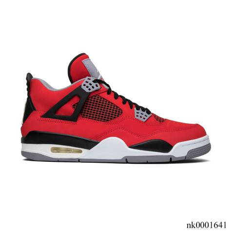 toro bravo 4s size 9.5