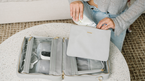 CUTE BREAST PUMP BAG TO TAKE WITH YOU TO THE HOSPITAL TO KEEP ALL YOUR BREAST PUMP ESSENTIALS ORGANIZED