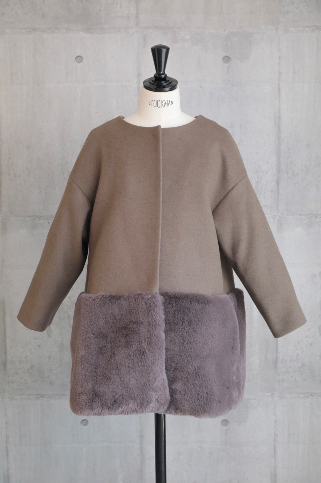 12/18(SUN)12:00〜Eco Fur Coat