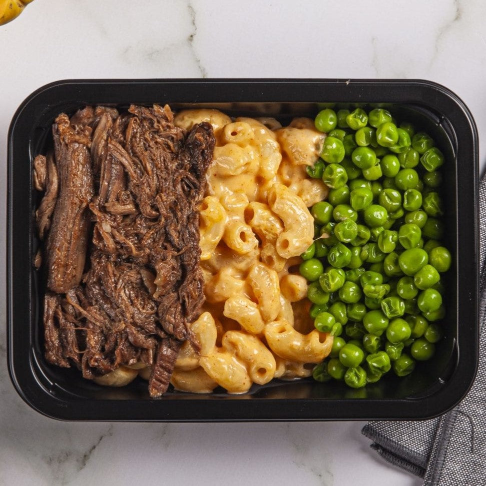 Smokey Pulled Beef With Mac Cheese And Peas | 手撕燻牛肉佐青豆起司通心麵