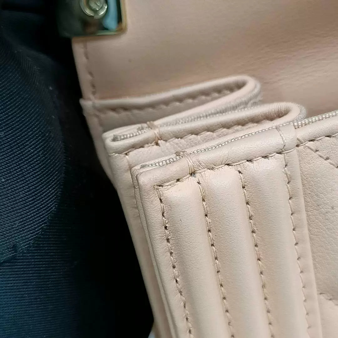 Pre-owned Chanel Women Pre-loved Bag Very Good Condition In Multi