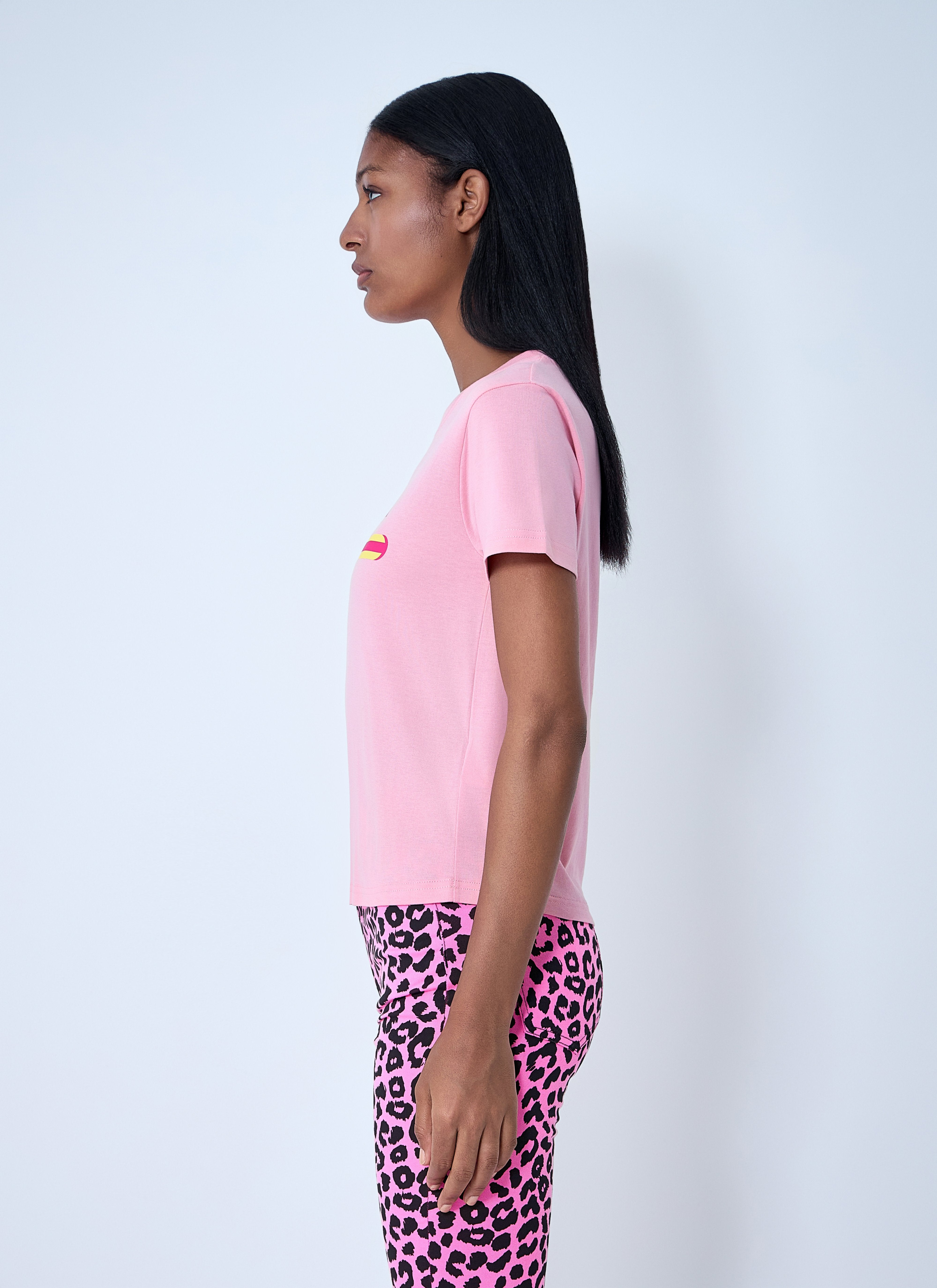 Gucci Printed Logo T-shirt In Pink