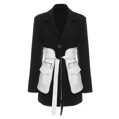 Black Glue Pieces Mid-length black and white tight-waist blazers