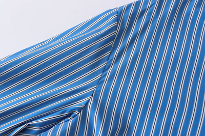 Chemise ample à rayures verticales avec coutures en daim intellectuelle française