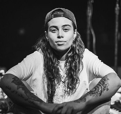 Festival Style Icon: Tash Sultana – The Freedom State