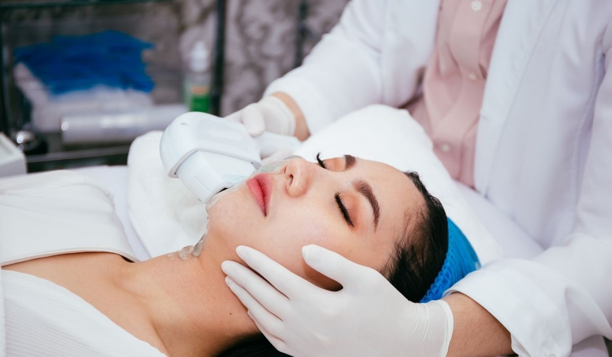 Young woman getting IPL photofacial treatment