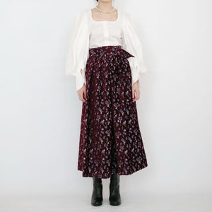 Mame Kurogouchi Floral Jacquard Flared Skirt / BORDEAUX – dim at noon