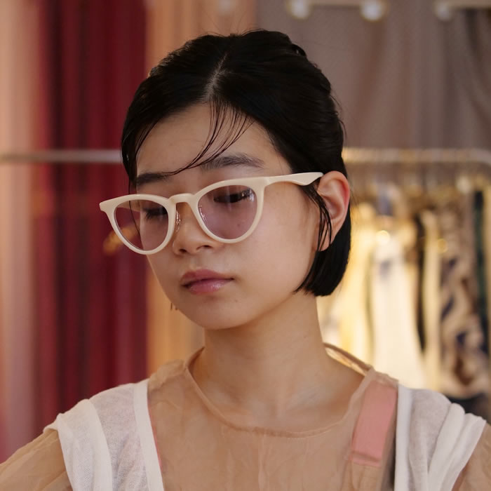 Mame Kurogouchi Cat Eye Sunglasses / WHITE – dim at noon