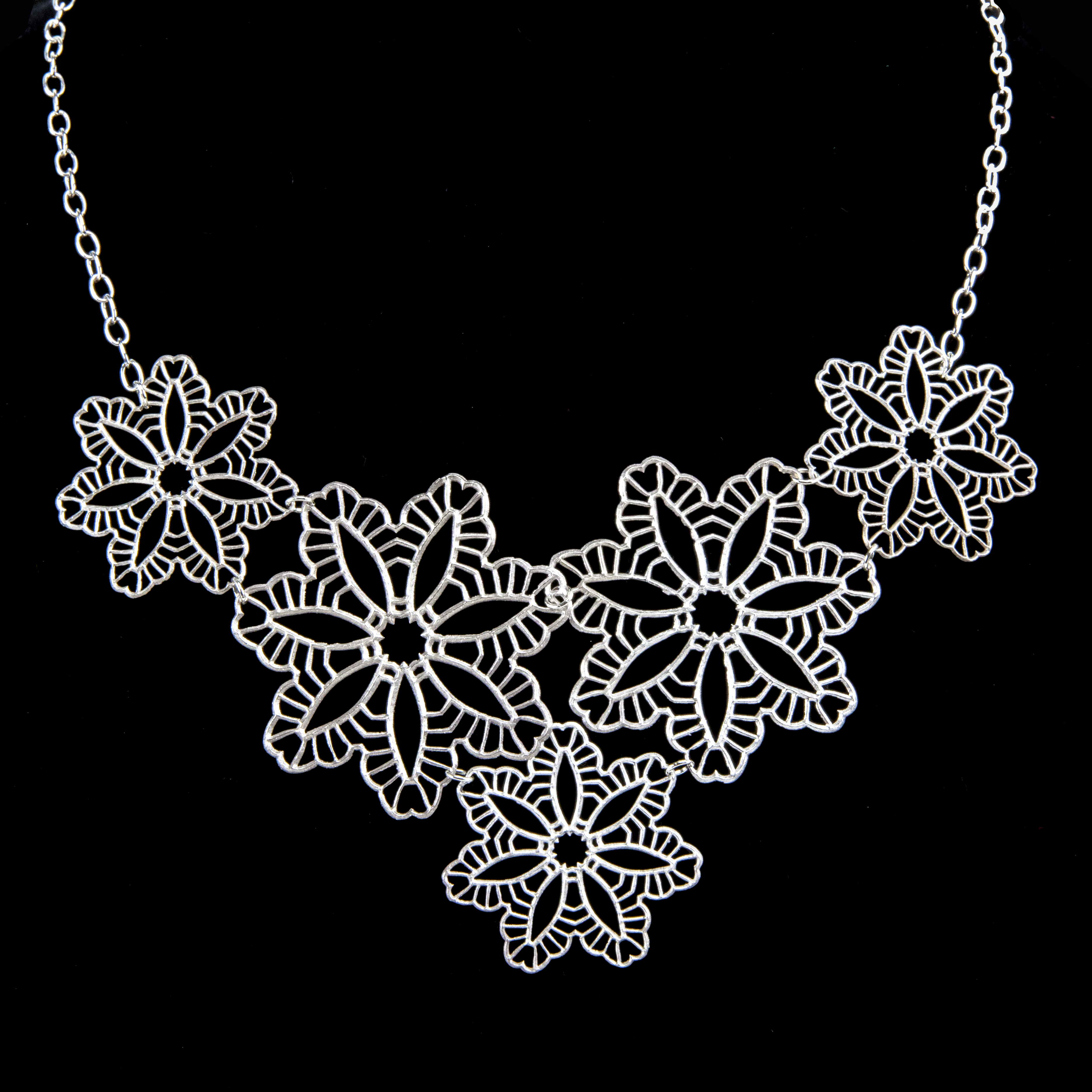 delicate lace necklace made from mold