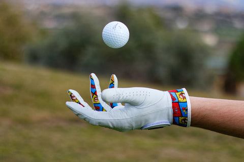 Golf glove throwing ball