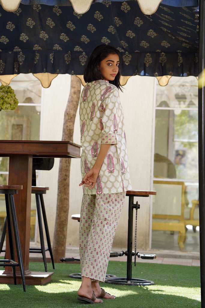 Floral Twines on Pastel Cotton Loungewear Set