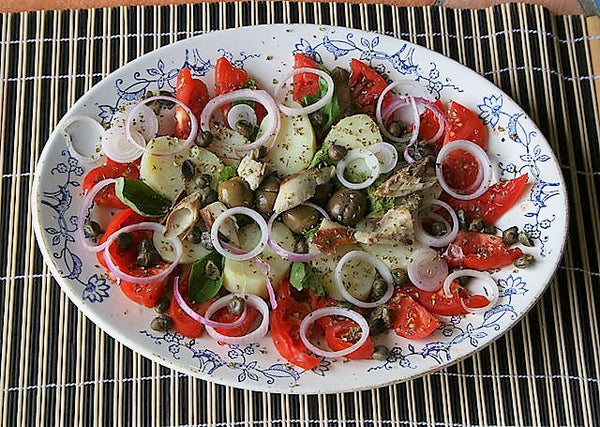 Typische sizilianische Salate