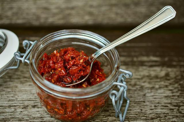 Getrocknete Tomaten, wie man sie zubereitet und wie man sie verwendet