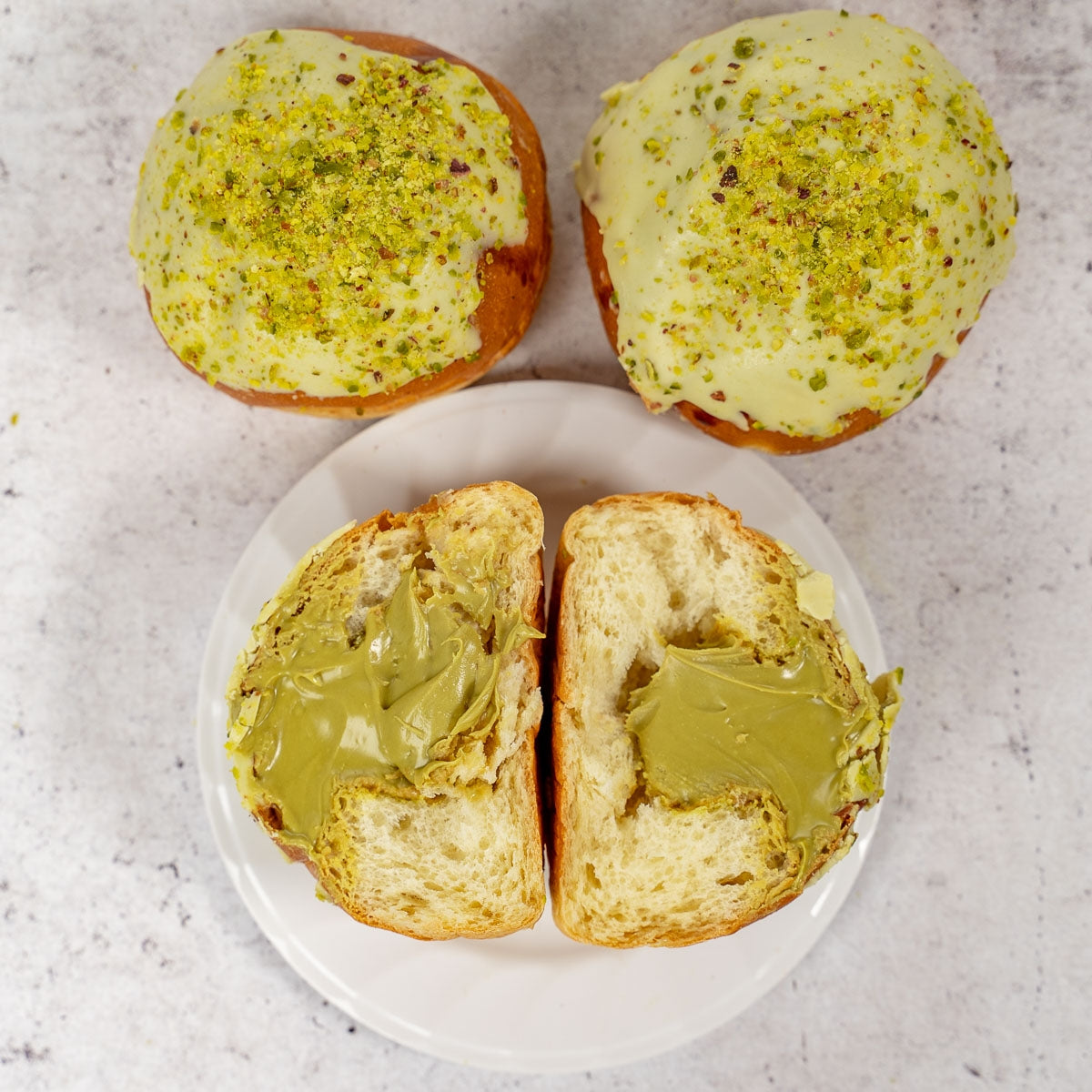 Bomboloni farciti al pistacchio - SicilyAddict product image