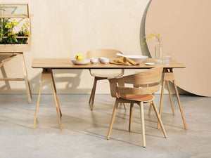 Köp Arco Matbord från Design House Stockholm hos oss på Inredningsgalleriet i Helsingborg. Vi säljer möbler och inredning utöver det vanliga sedan drygt 30 år.