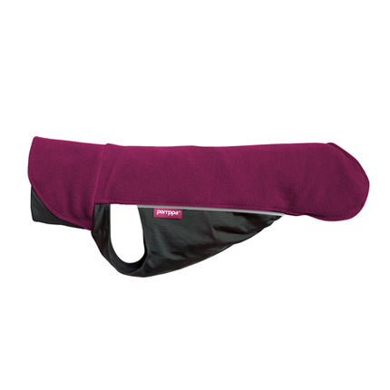 Product image of a plum-colored fleece dog blanket from Pomppa Jumppa