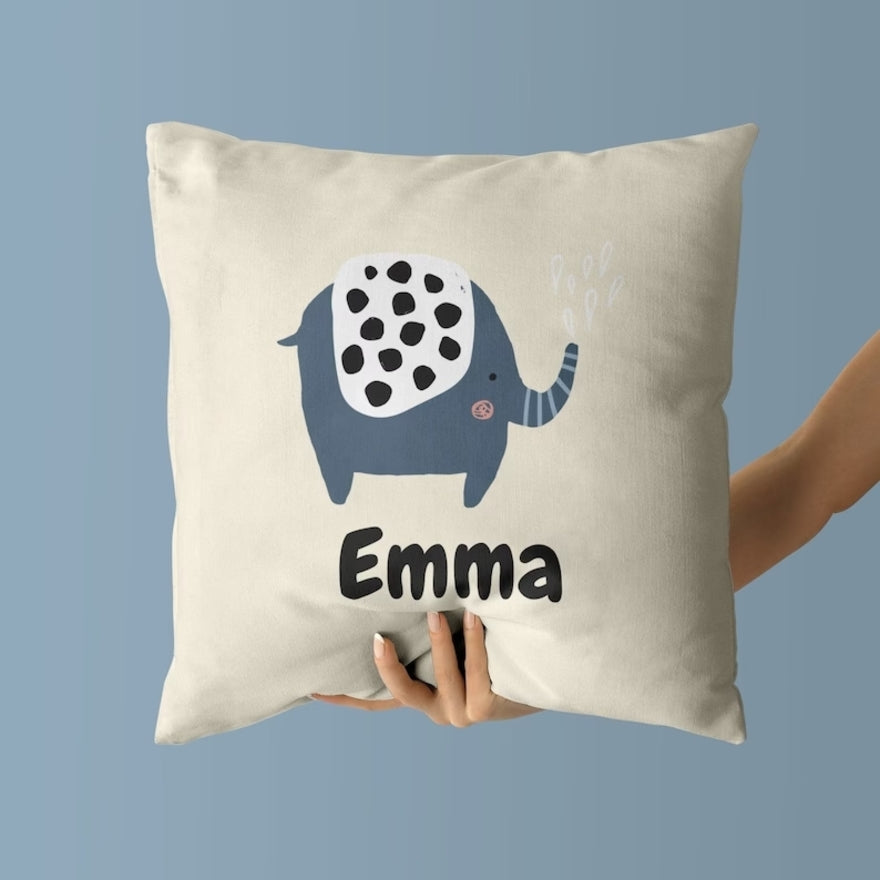 Personalisiertes Kissen Emma blaue Hintergrund
