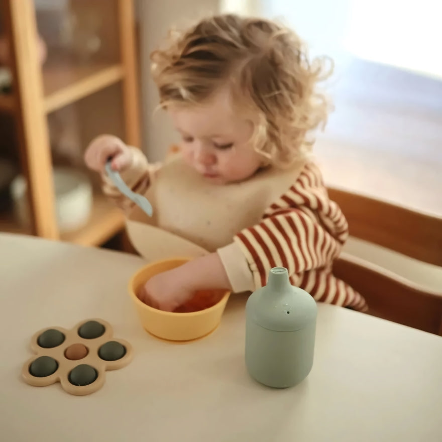 Grüner Sippy-Becher für Baby Kinder