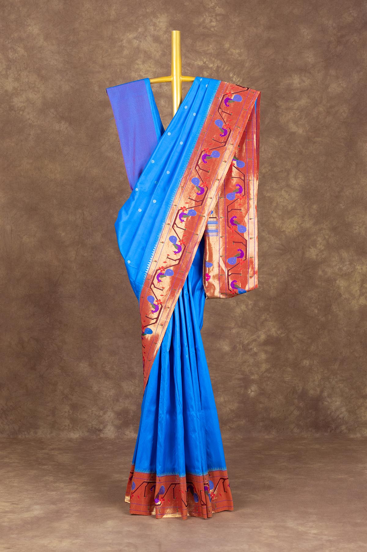 Our Top Picks: 6 Paithani Saree Images for the Brides-To-Be