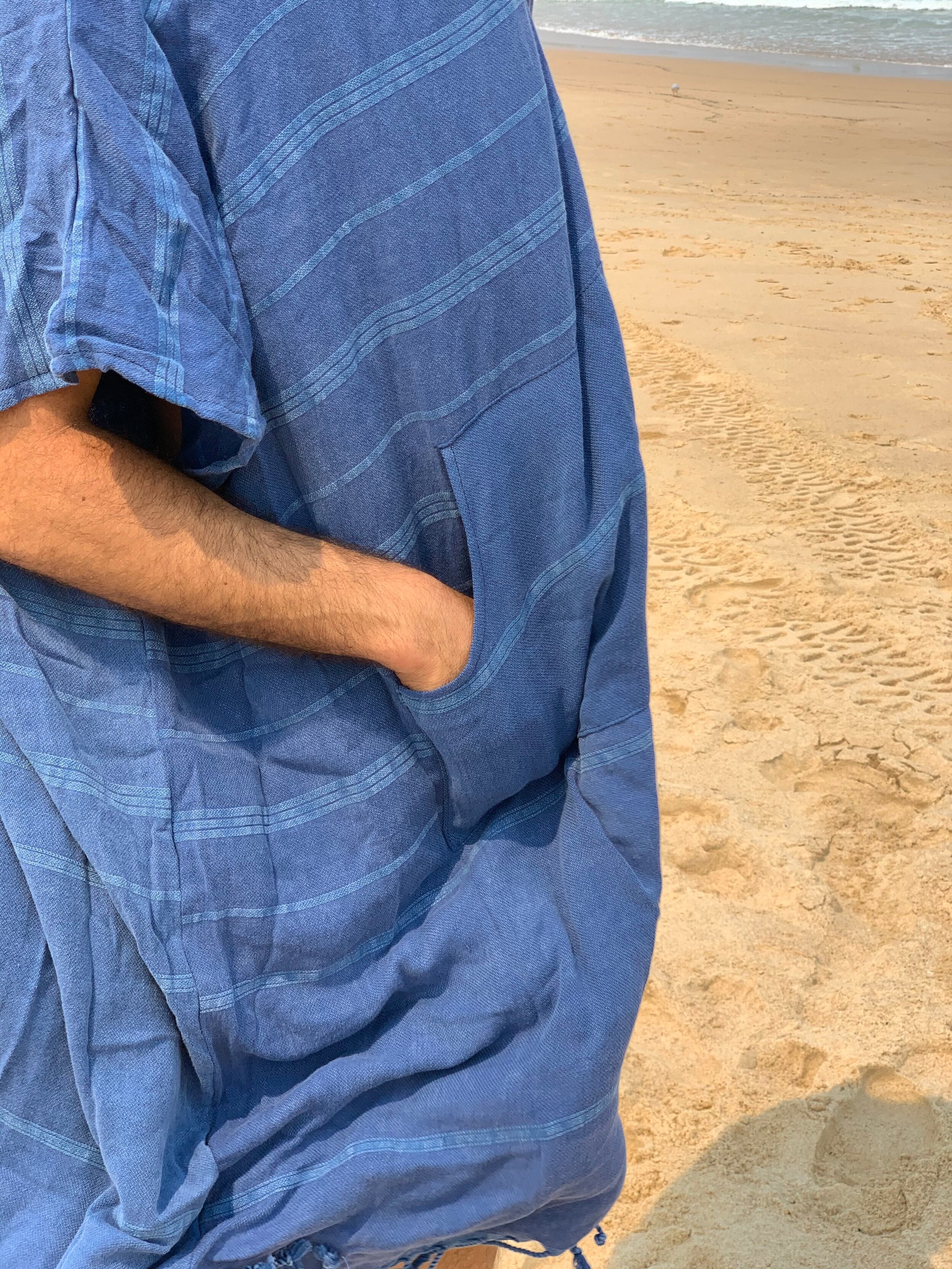 Ozoola surf ponchos review – they have pockets!