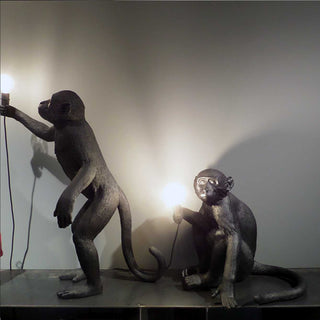 Seletti Monkey Lamp Seduta lampada da tavolo nero Acquista i prodotti di SELETTI su Shopdecor