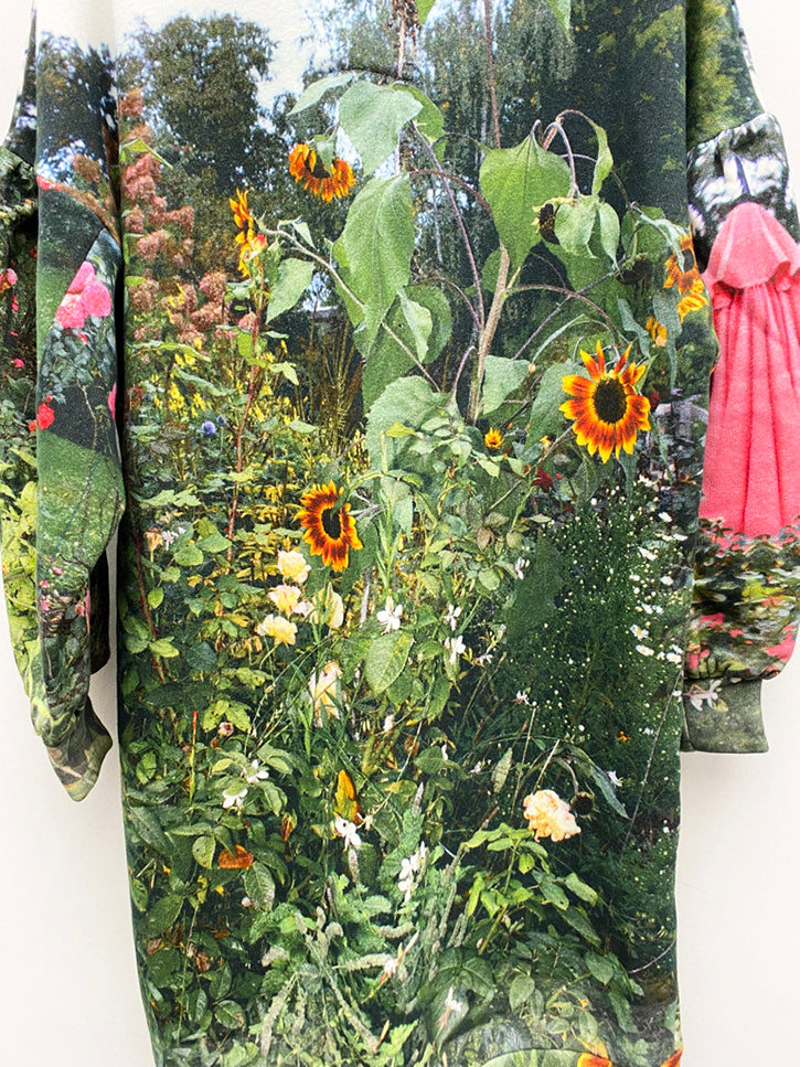 Anntian Sweaterdress, Peggy's Sunflowers