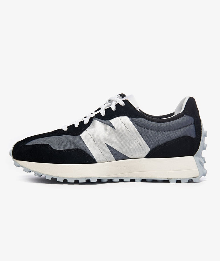 xc 72 new balance black