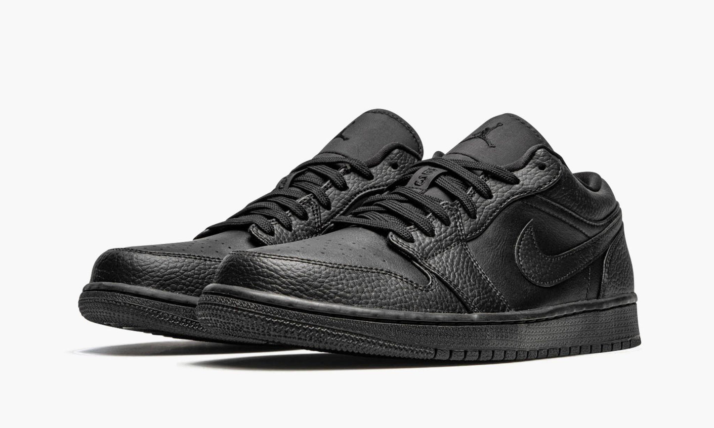 air jordan low 1 triple black