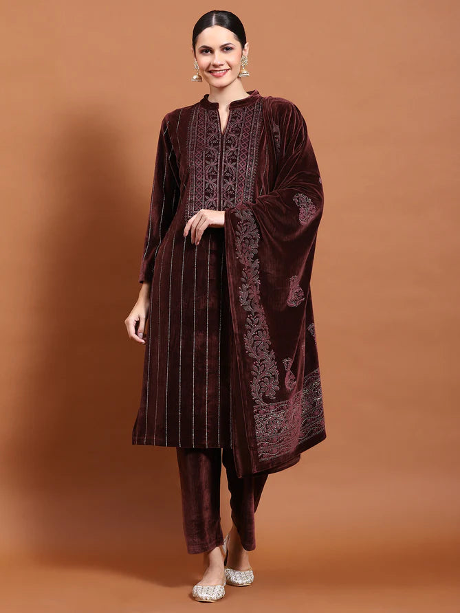 Buy Women Maroon Printed V Neck Full Sleeve Kurtis Online in India - Monte  Carlo