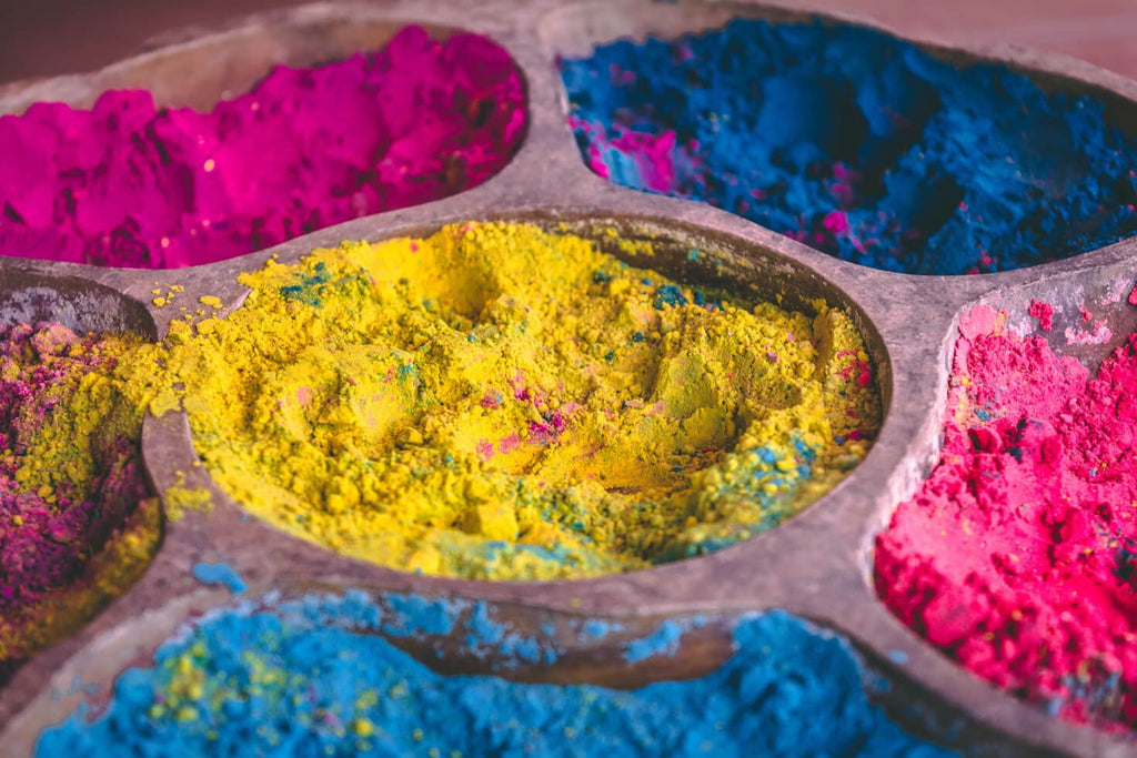 eco-friendly colours for holi